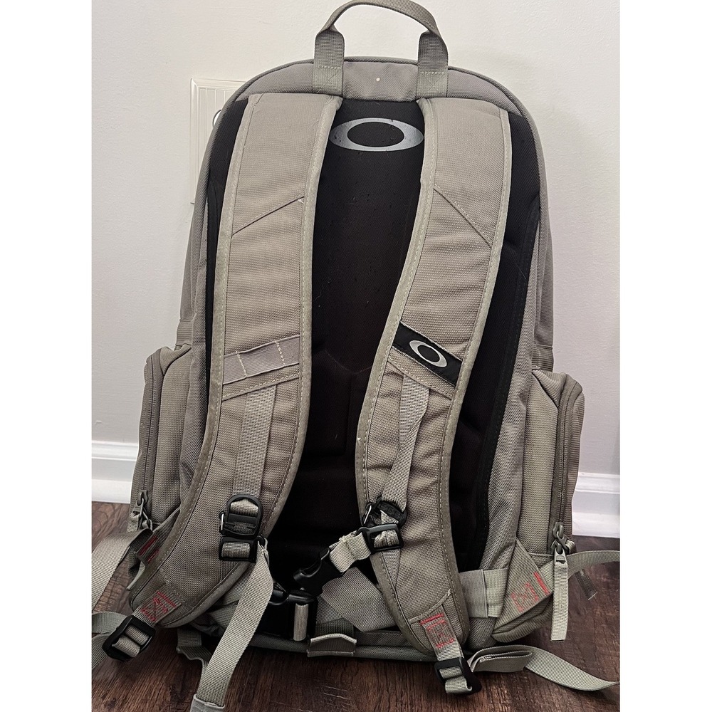 OAKLEY CHAMBER RANGE BACKPACK RARE Green Elite Special Forces Transport Day Pack - Picture 4 of 12